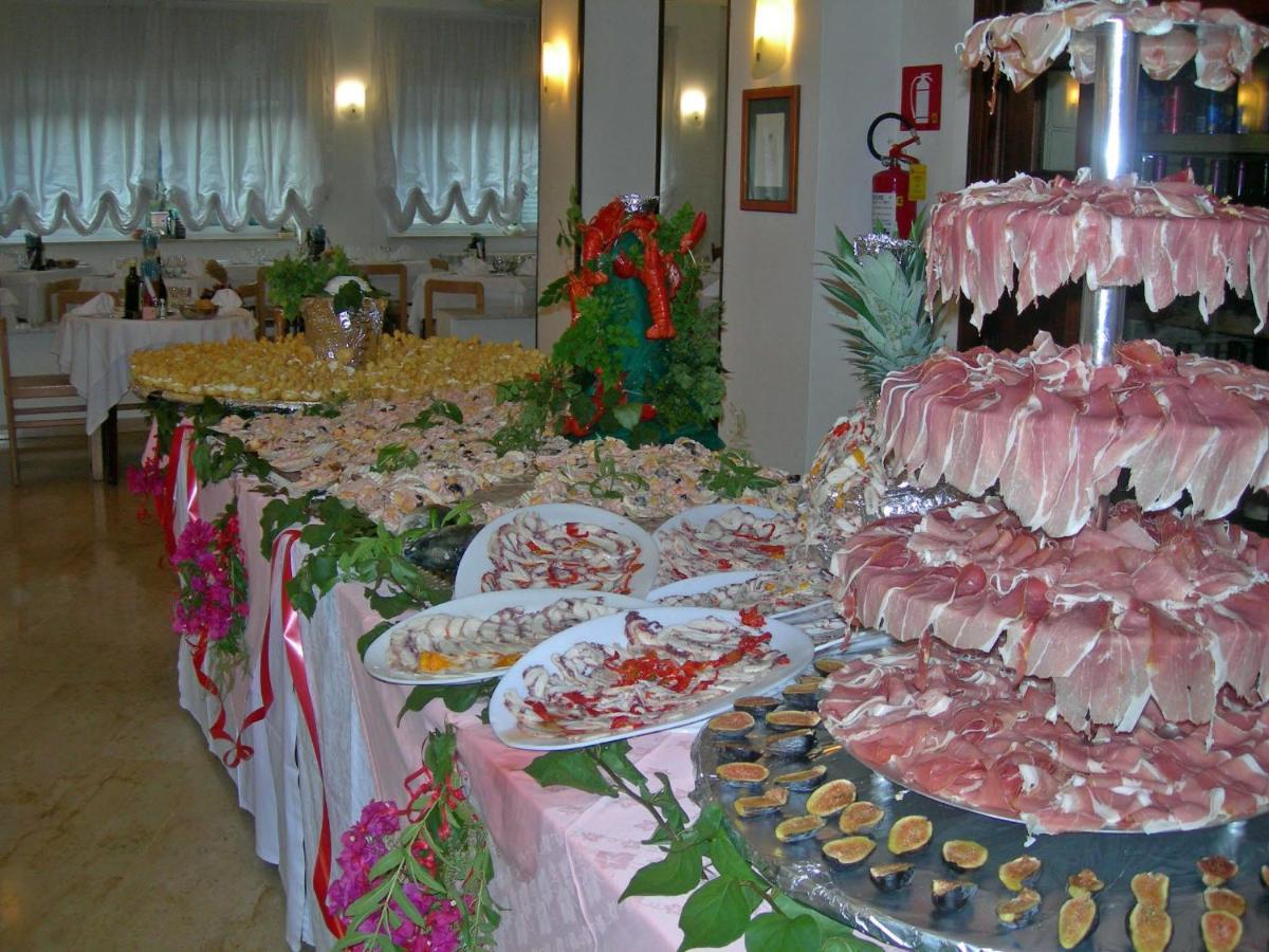 Hotel I Due Gabbiani Citr 9006 Marina dʼMarina dʼAndora Bagian luar foto